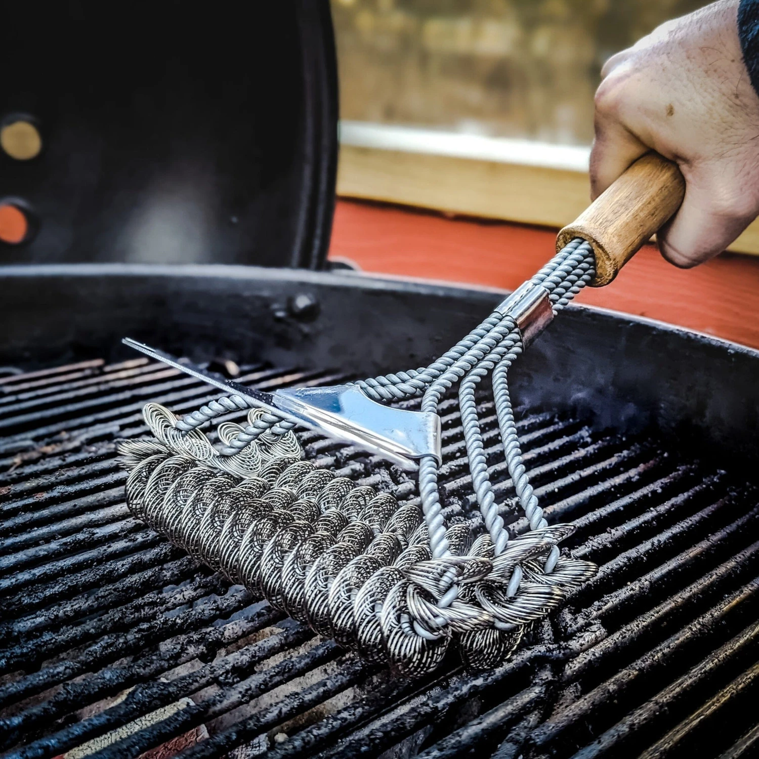 BBQ-AID Bristle Free Grill Brush And Scraper 6 BBQ-AID Bristle Free Grill Brush And Scraper - Image 4