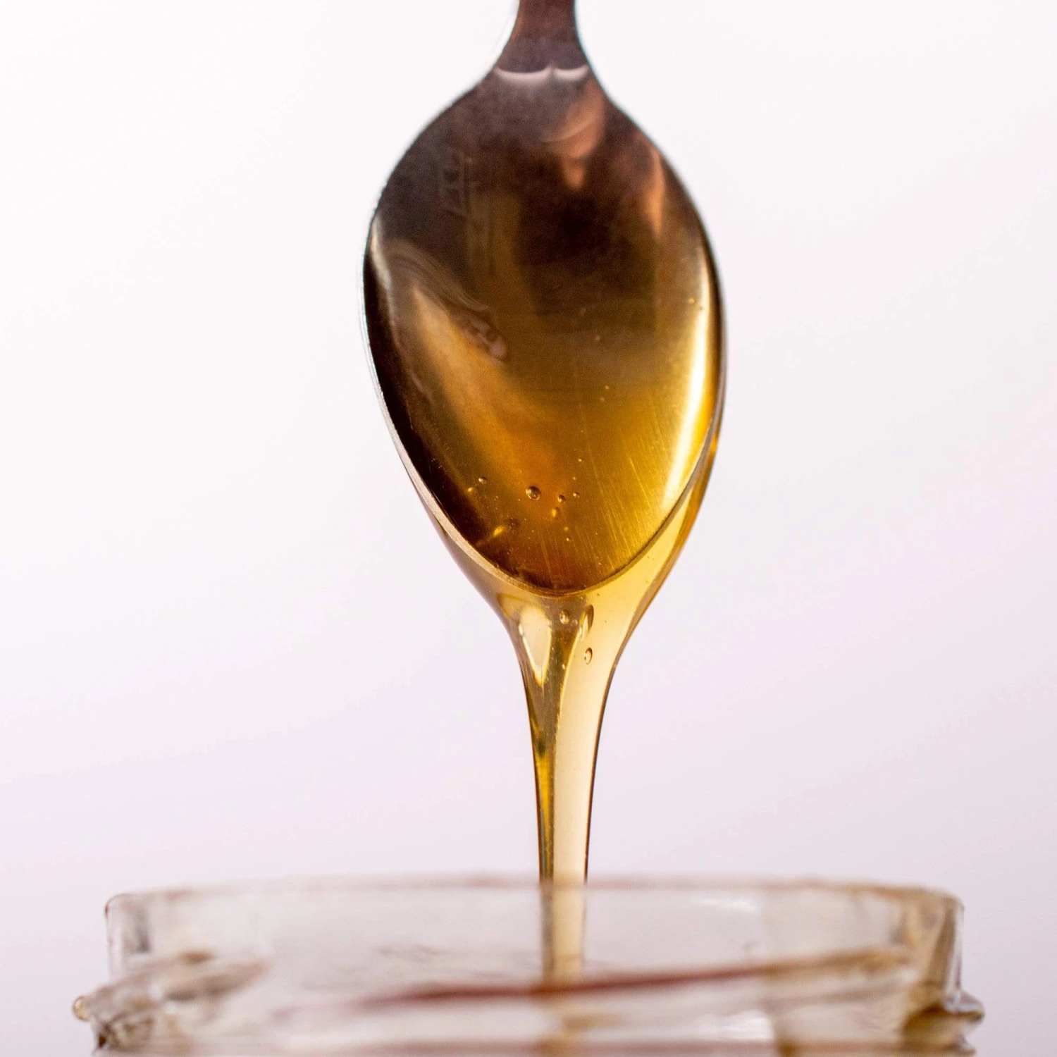 Big Island Bees Macadamia Nut Blossom Honey 5 Big Island Bees Macadamia Nut Blossom Honey - Image 3