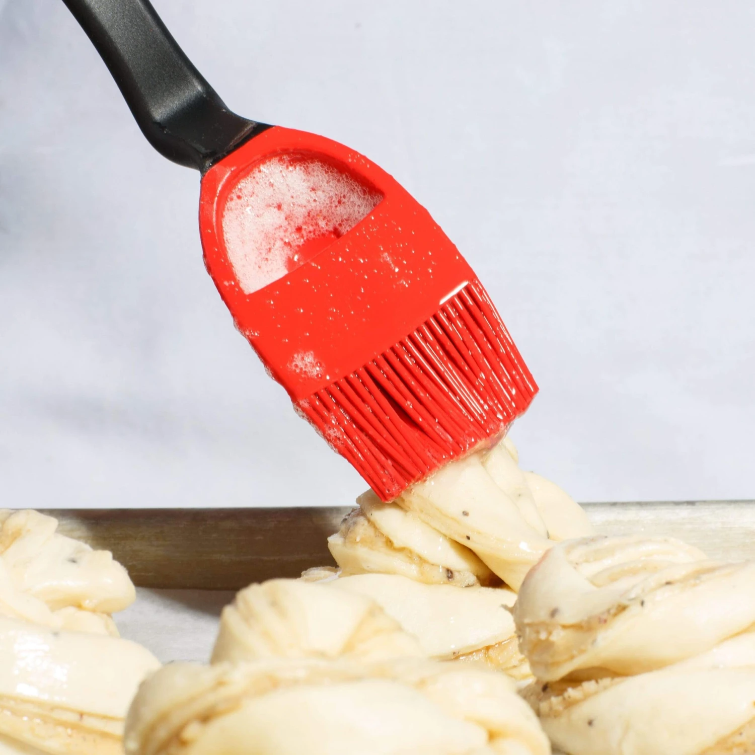 Dreamfarm Brizzle Basting Brush 7 Dreamfarm Brizzle Basting Brush - Image 5