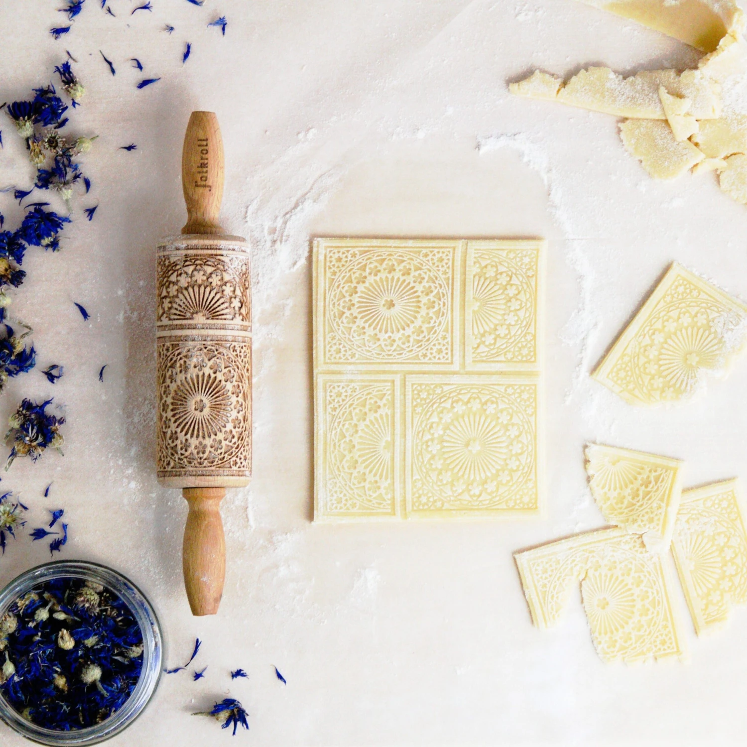 Folkroll Engraved Rolling Pin - Junior Rosette 4 Folkroll Engraved Rolling Pin - Junior Rosette - Image 2