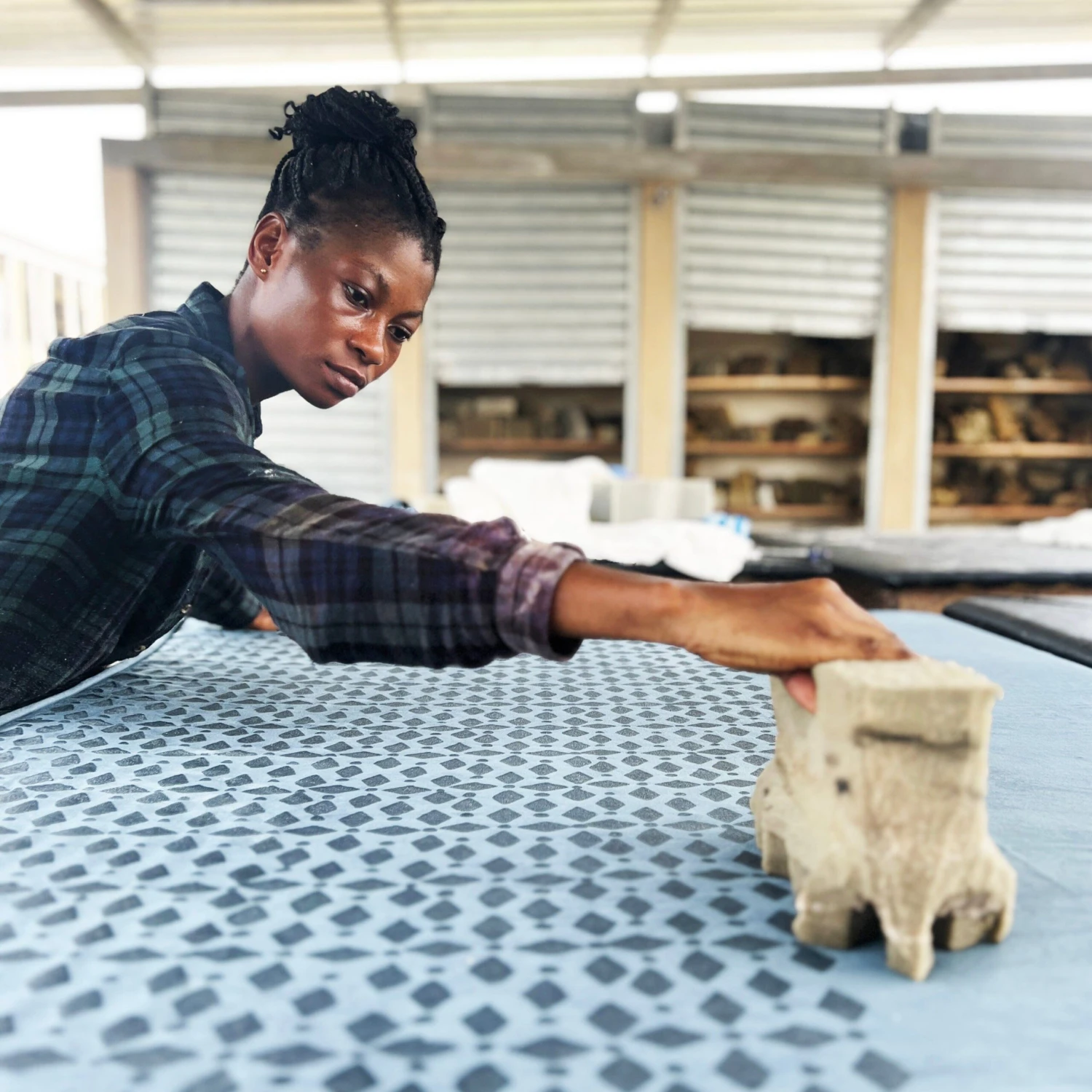 Global Mamas Eco Reversible Flour Sack Apron 7 Global Mamas Eco Reversible Flour Sack Apron - Image 5