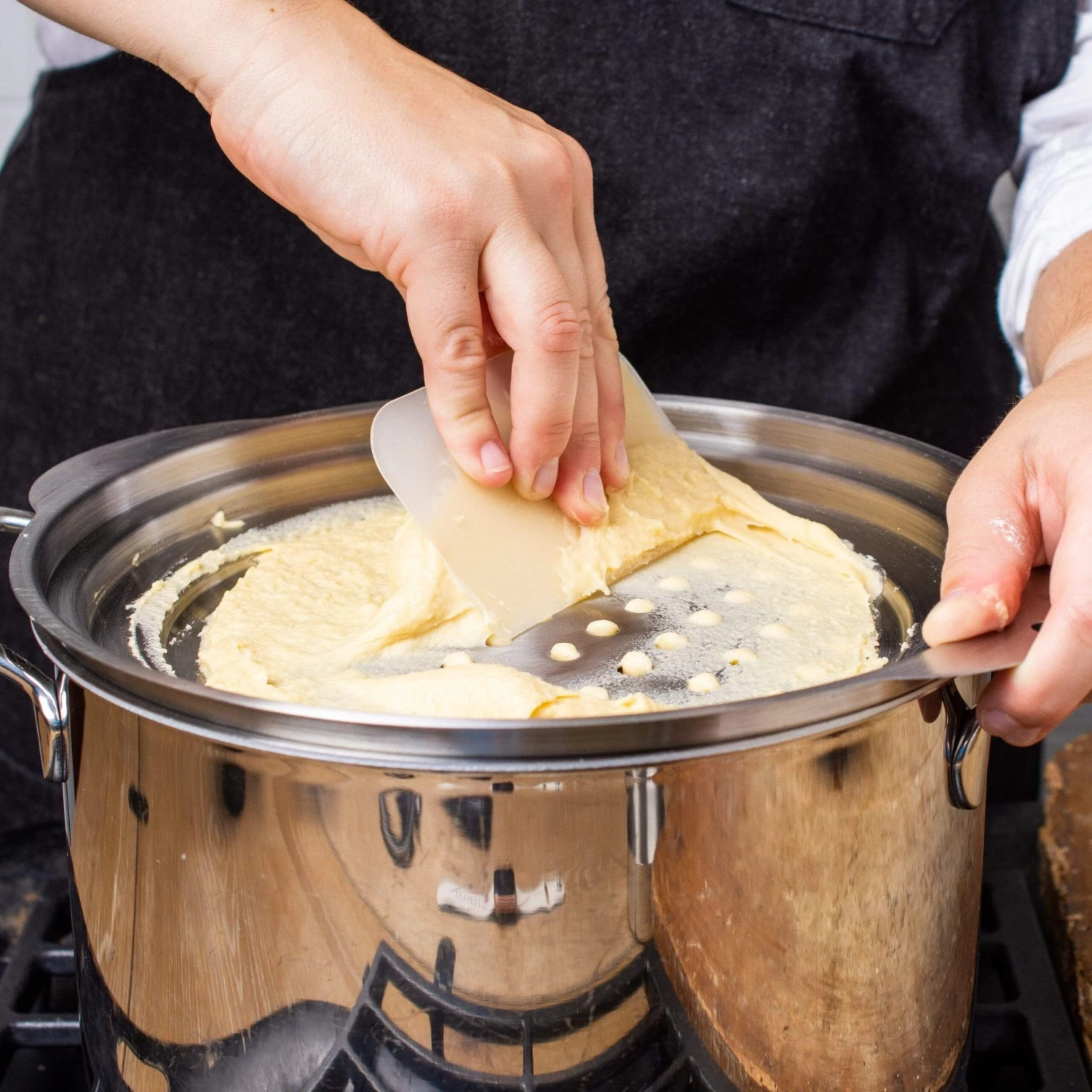 KüchenProfi Spätzle Lid With Scraper 4 KüchenProfi Spätzle Lid With Scraper - Image 2