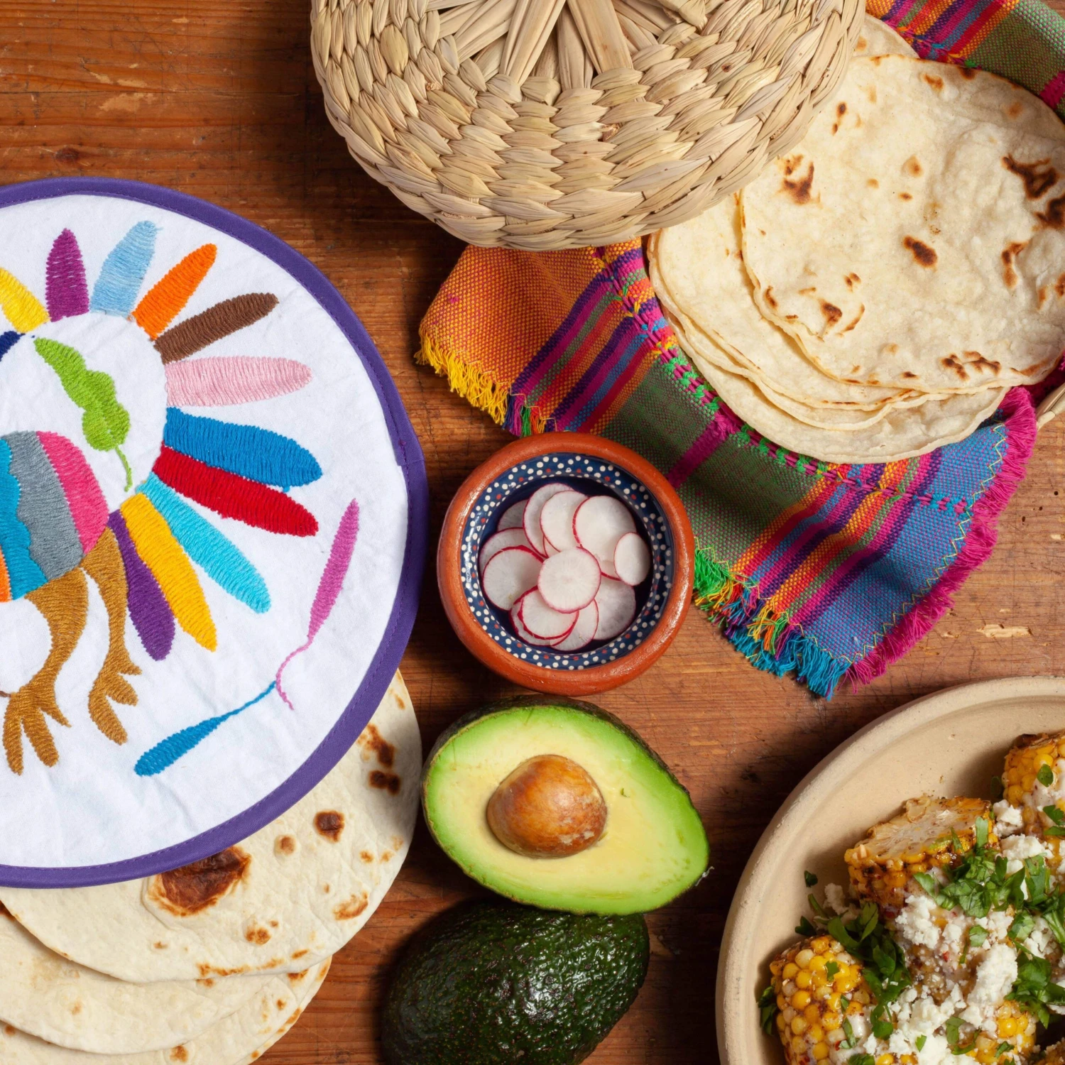 Lolo Mercadito Hand-Embroidered Tortilla Warmers 4 Lolo Mercadito Hand-Embroidered Tortilla Warmers - Image 2