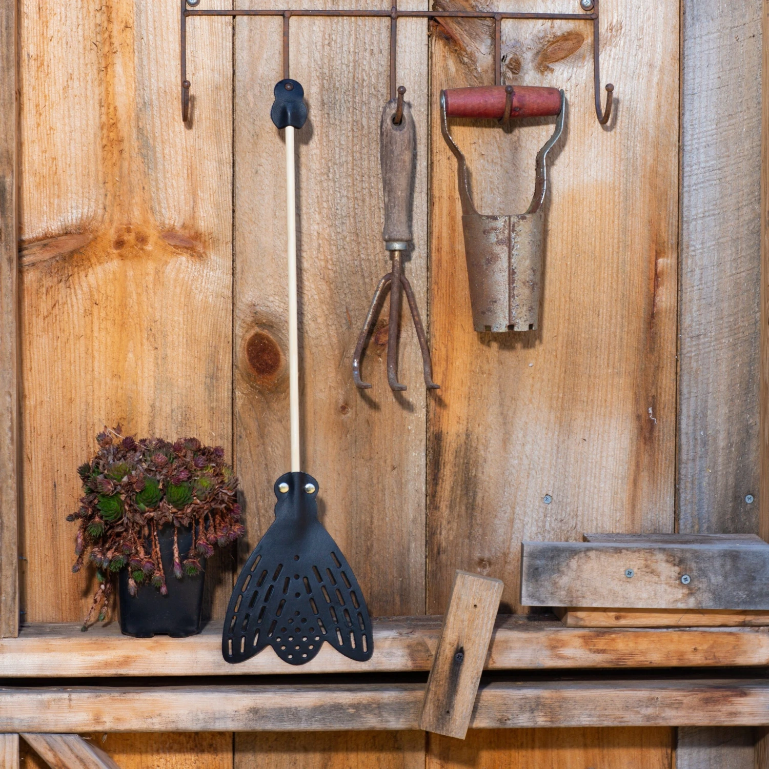 Tarmo Likki Fly Swatter 4 Tarmo Likki Fly Swatter - Image 2