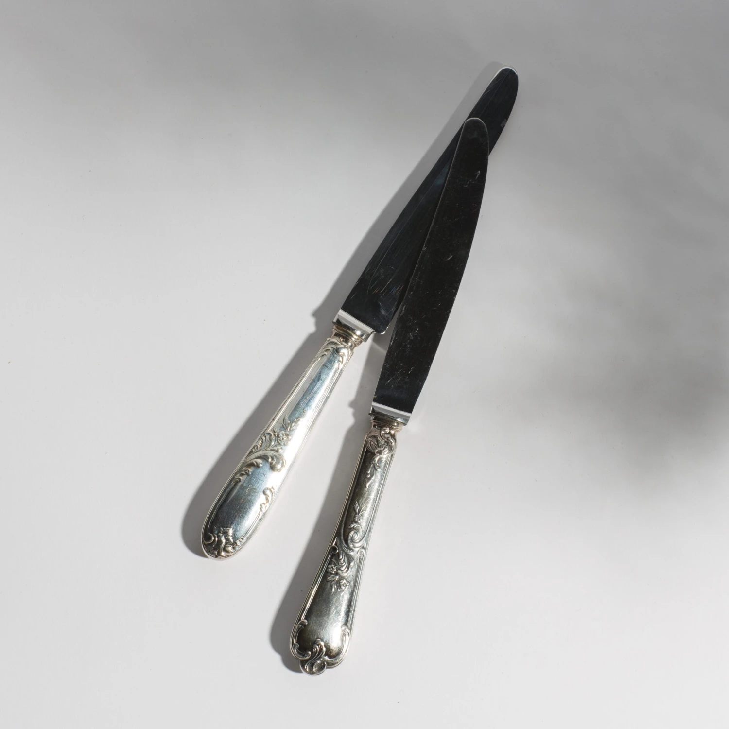 Vintage French Assorted Flatware Knives — Set Of 4 3 Vintage French Assorted Flatware Knives — Set Of 4